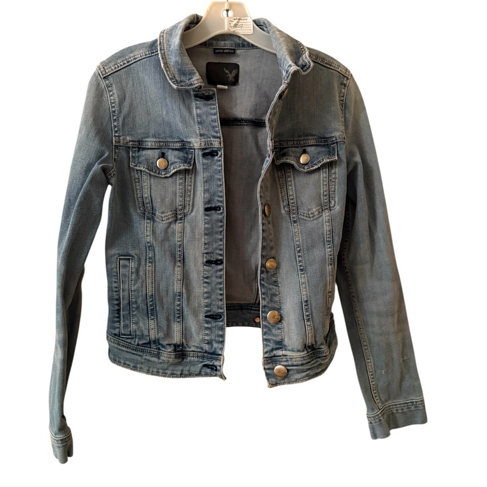 American Eagle Outfitters Light Blue Jean Jacket S